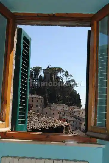 Casa indipendente in vendita a Cetona