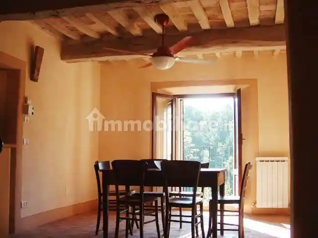 Casa indipendente in vendita a Cetona