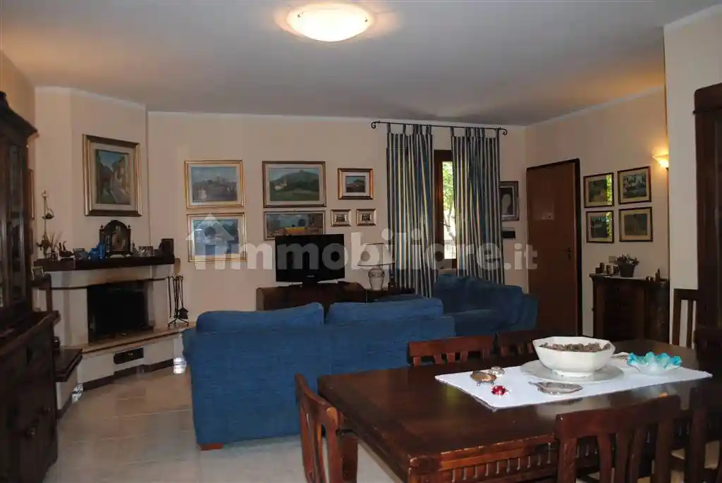 Villetta a schiera in vendita a Cetona