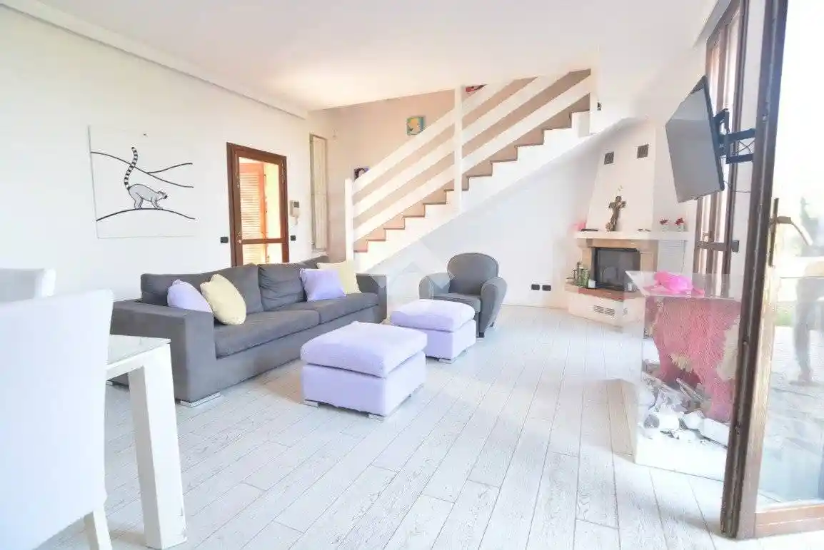 Villa a schiera via Cascina Lucchese, 39, Ronco Briantino - foto 2