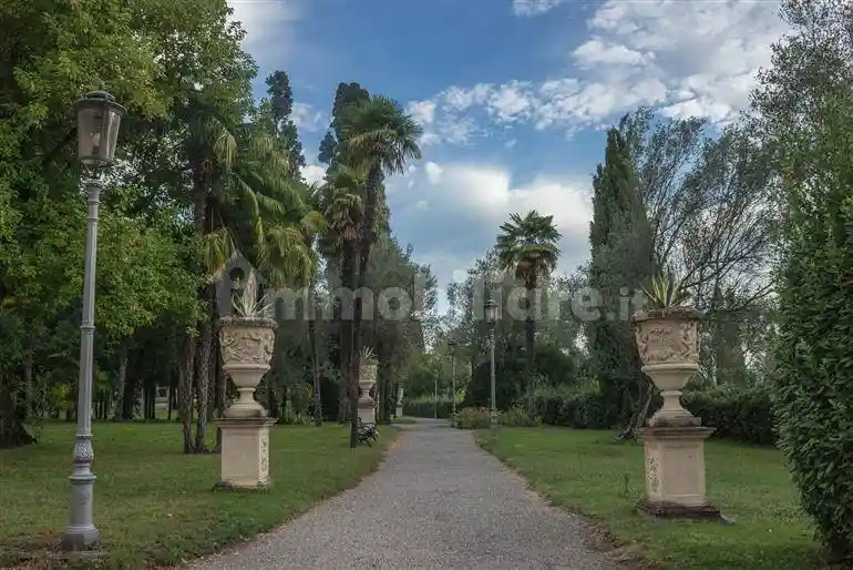 Villa in vendita a Roma