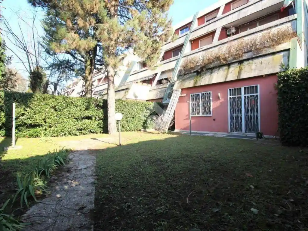 Appartamento in vendita a Rho