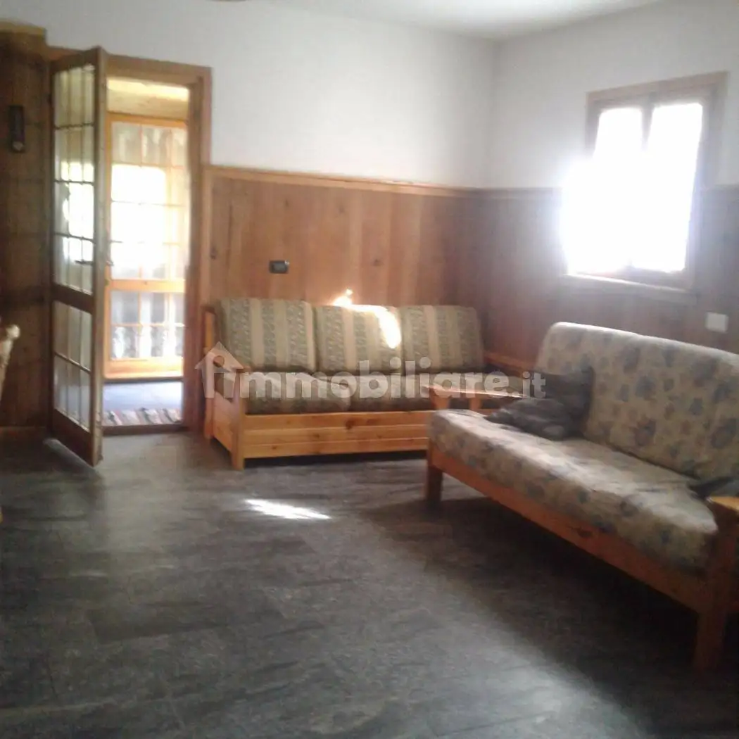 Casa indipendente in affitto a Madesimo