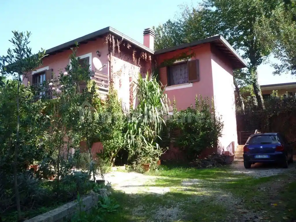 Villa in vendita a Ceccano