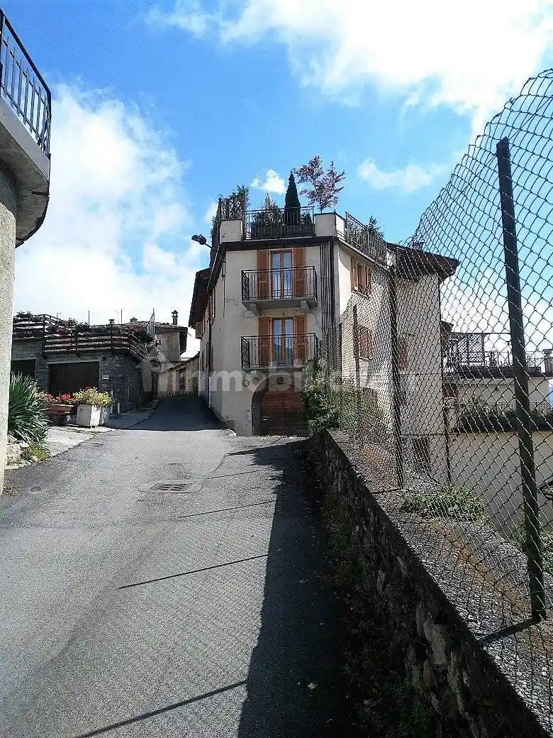 Appartamento in vendita a Teglio