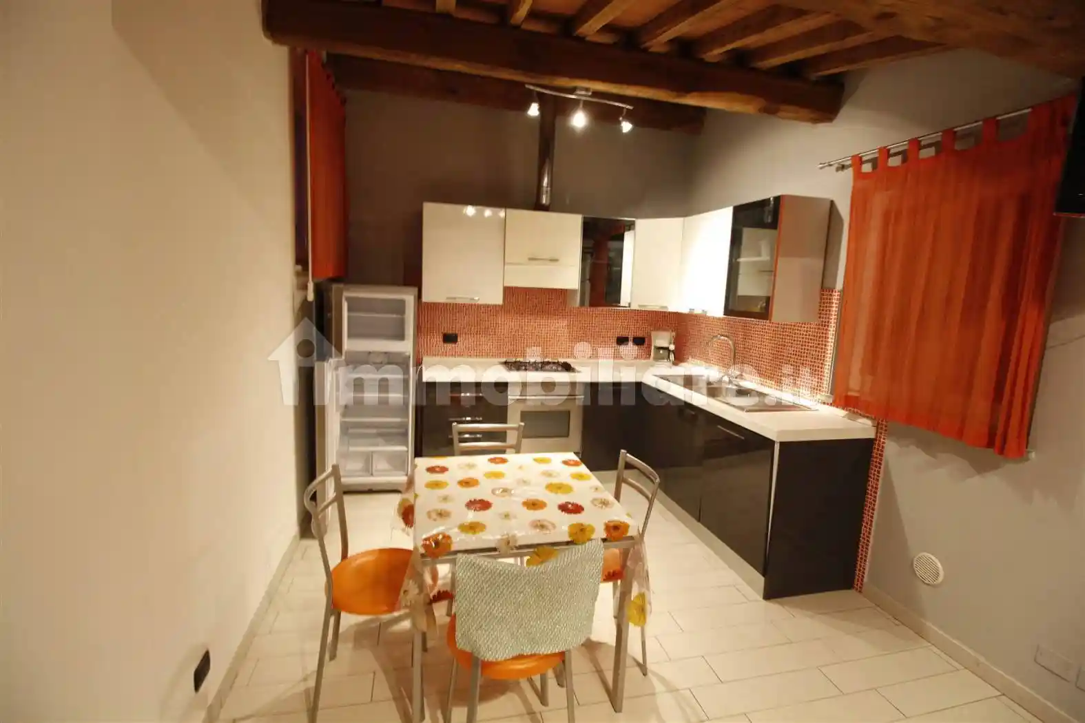 Appartamento in affitto a Lucca