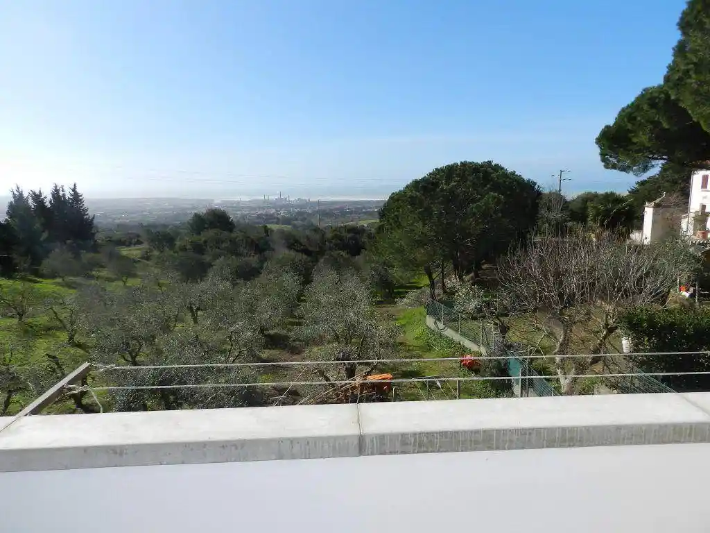 Appartamento in vendita a Rosignano Marittimo