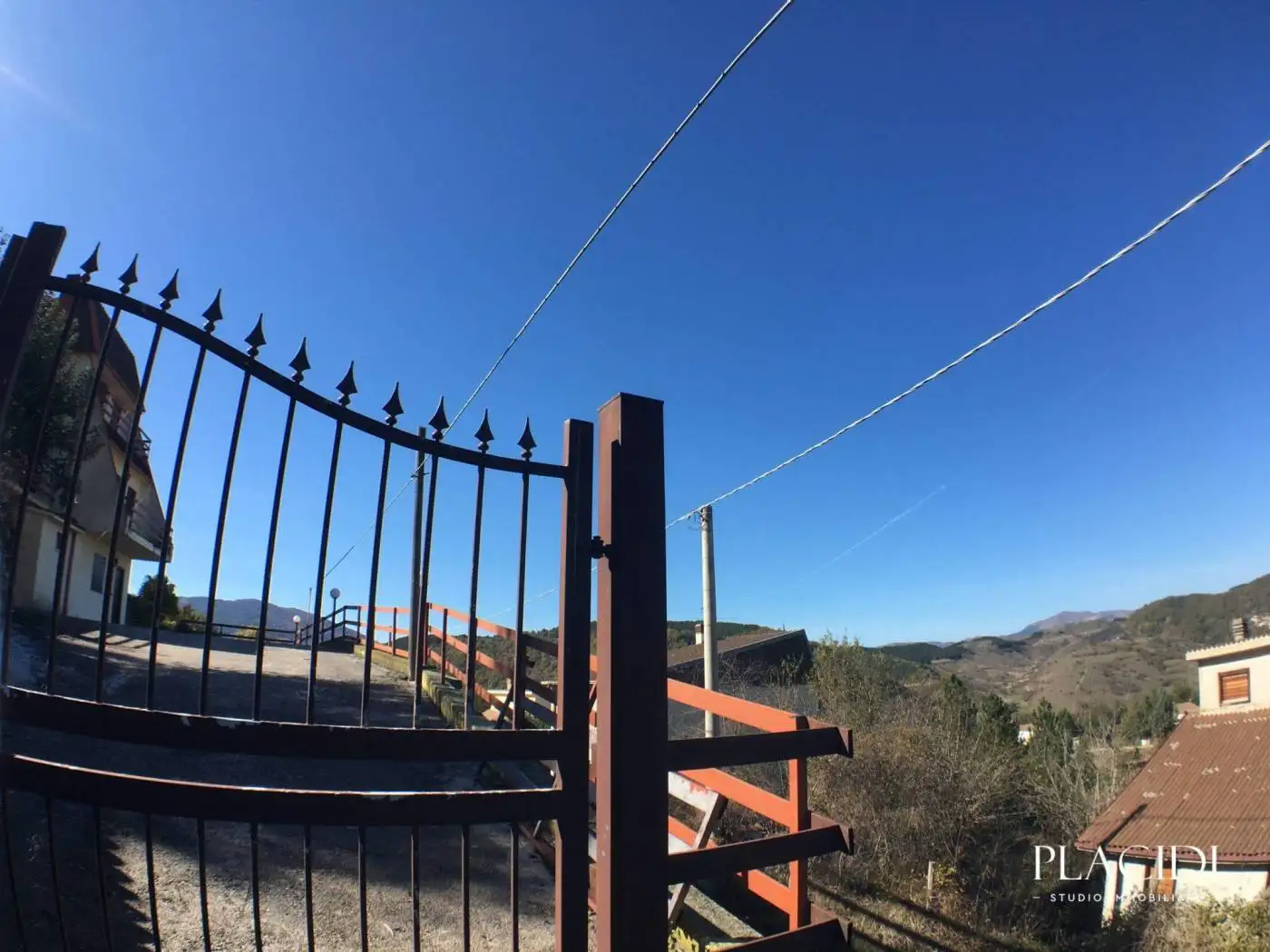 Villa in vendita a Montereale