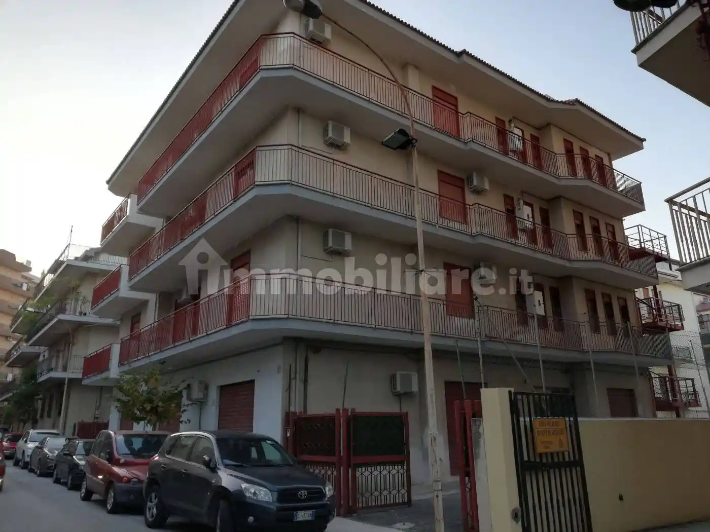 Palazzo - Edificio in affitto a Barcellona Pozzo di Gotto