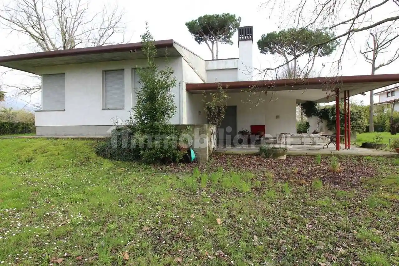 Villa in affitto a Forte dei Marmi