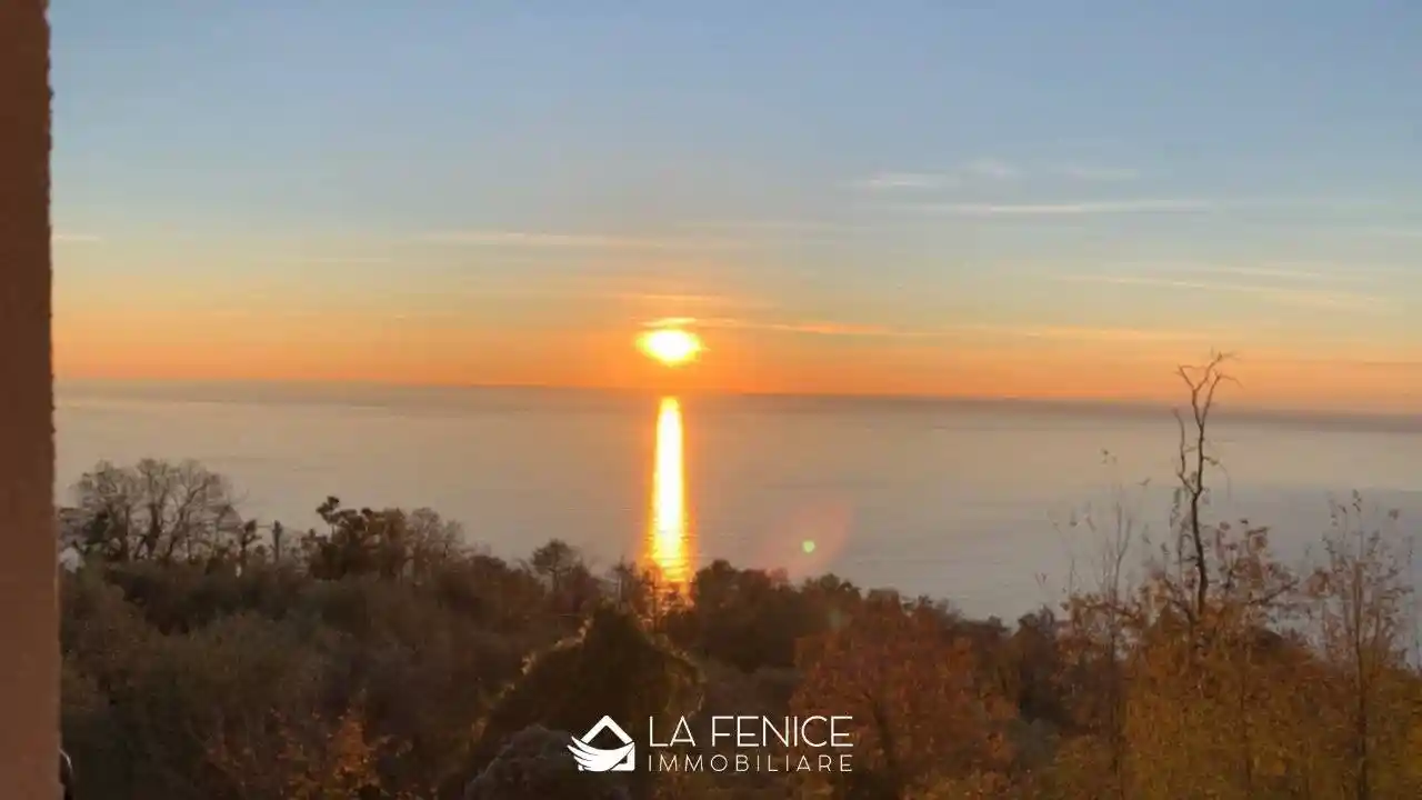 Appartamento in vendita a Vernazza