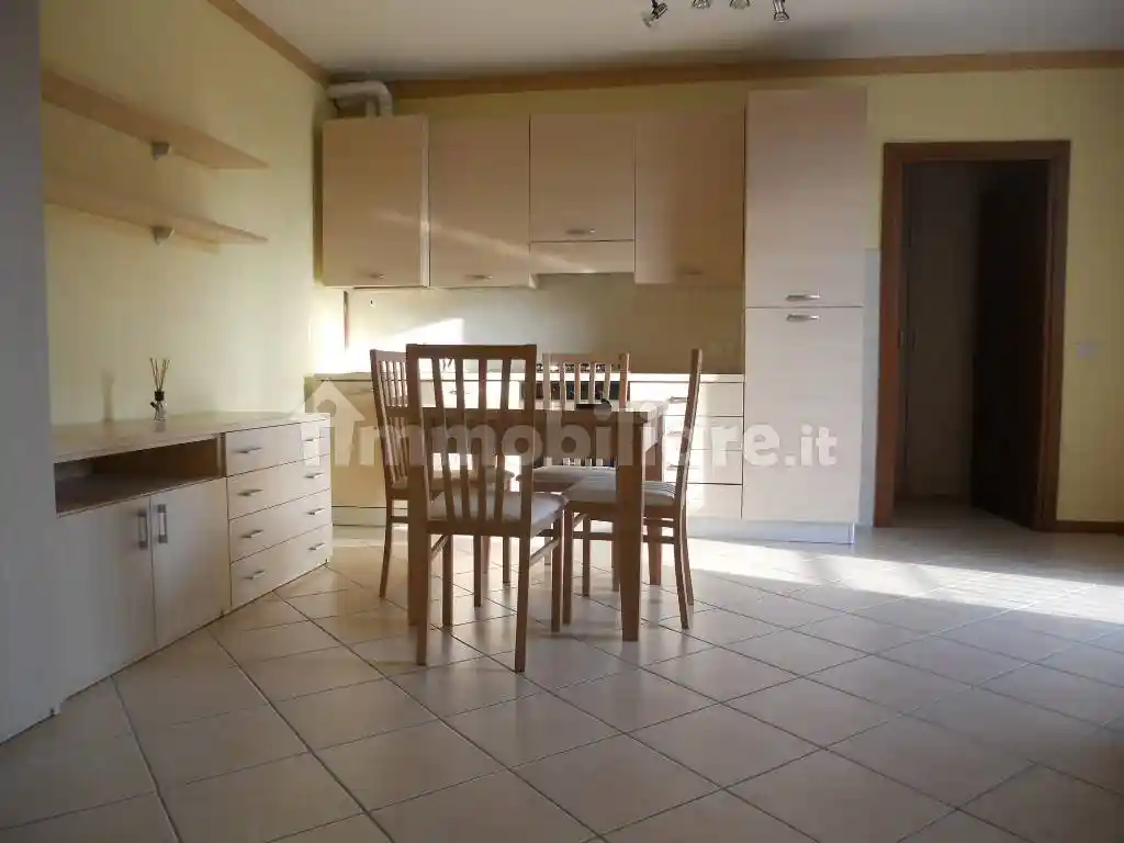 Appartamento in affitto a Correzzana