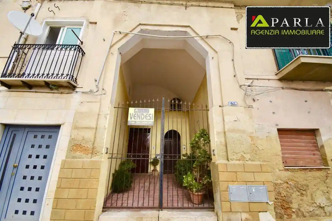 Palazzo - Edificio in vendita a Canicattì