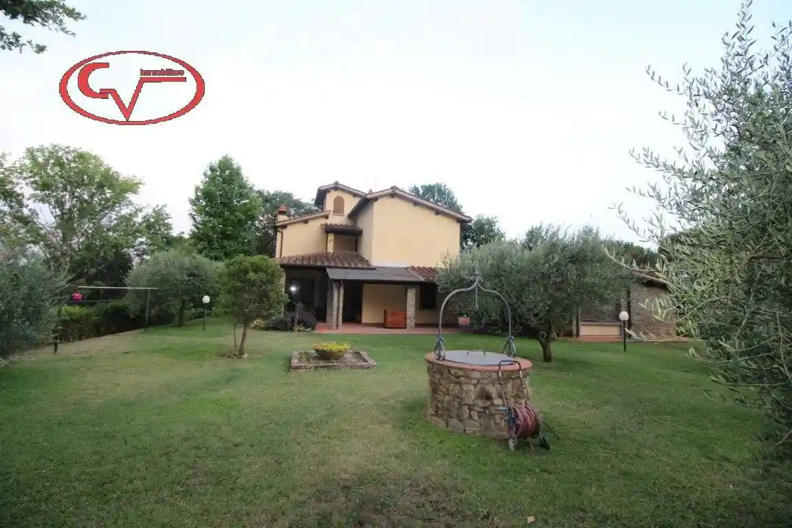 Villa in vendita a Montevarchi