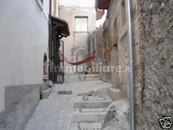 Terratetto unifamiliare via Borgo, Villavallelonga - foto 5