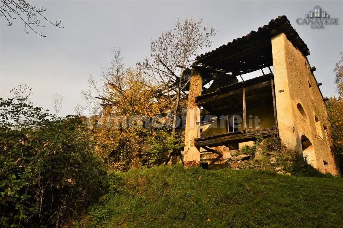 Rustico - Casale in vendita a Issiglio