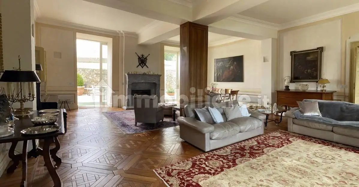 Villa in vendita a Varazze