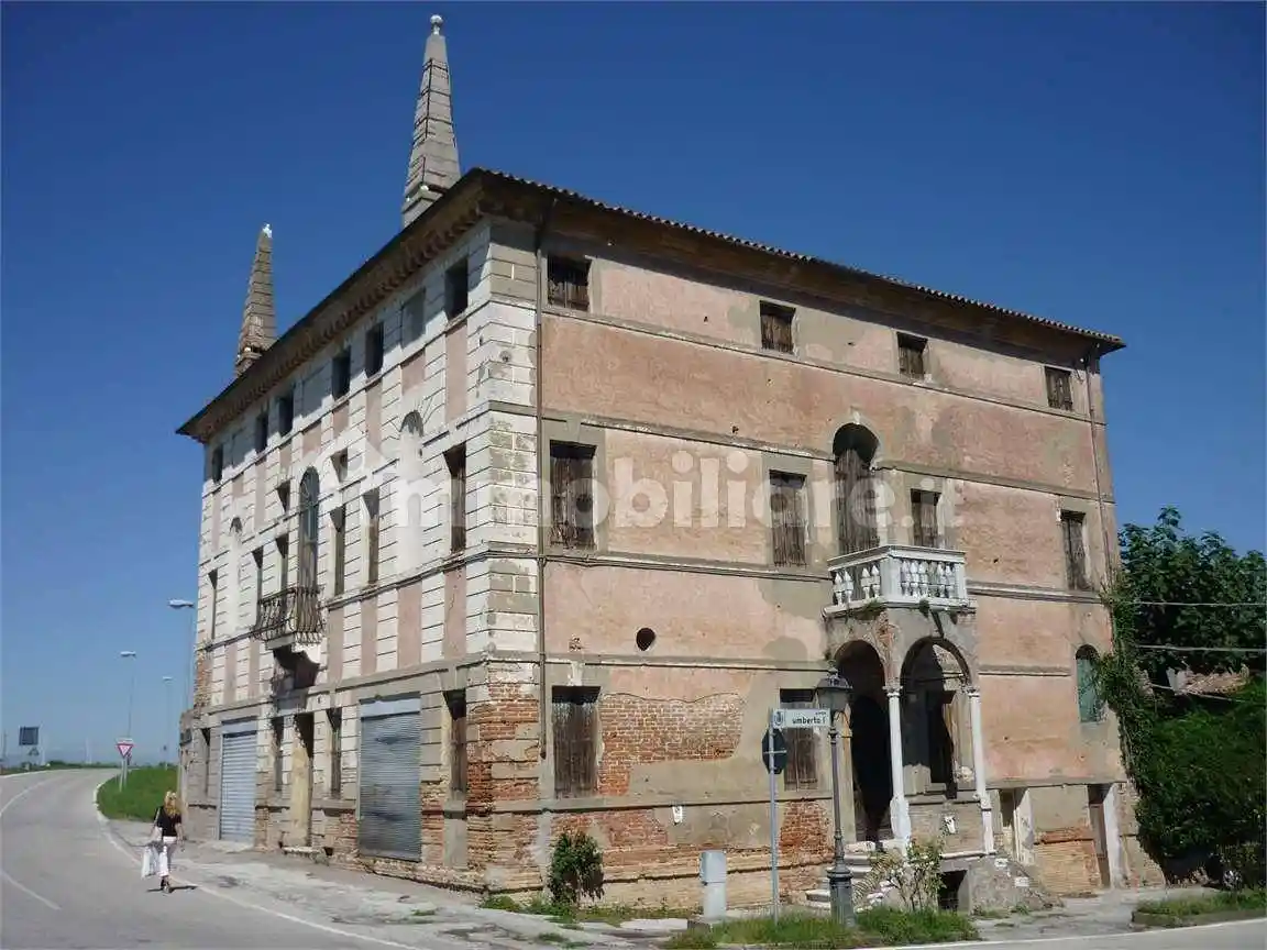 Palazzo - Edificio in vendita a Bovolenta