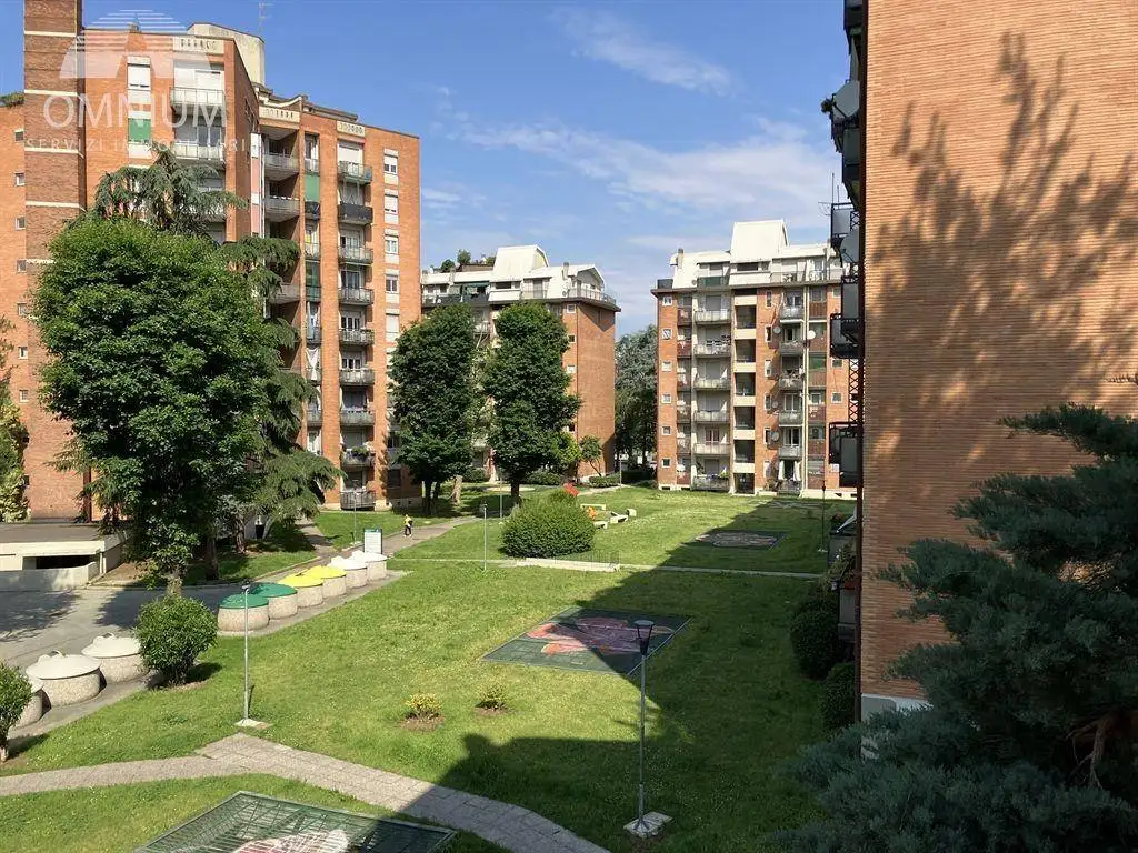 Trilocale via Acacie 12, Centro, Cesano Boscone - foto 2