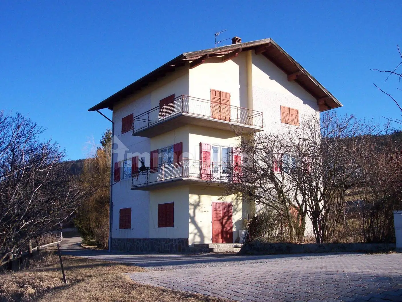 Casa indipendente in vendita a Ronzone