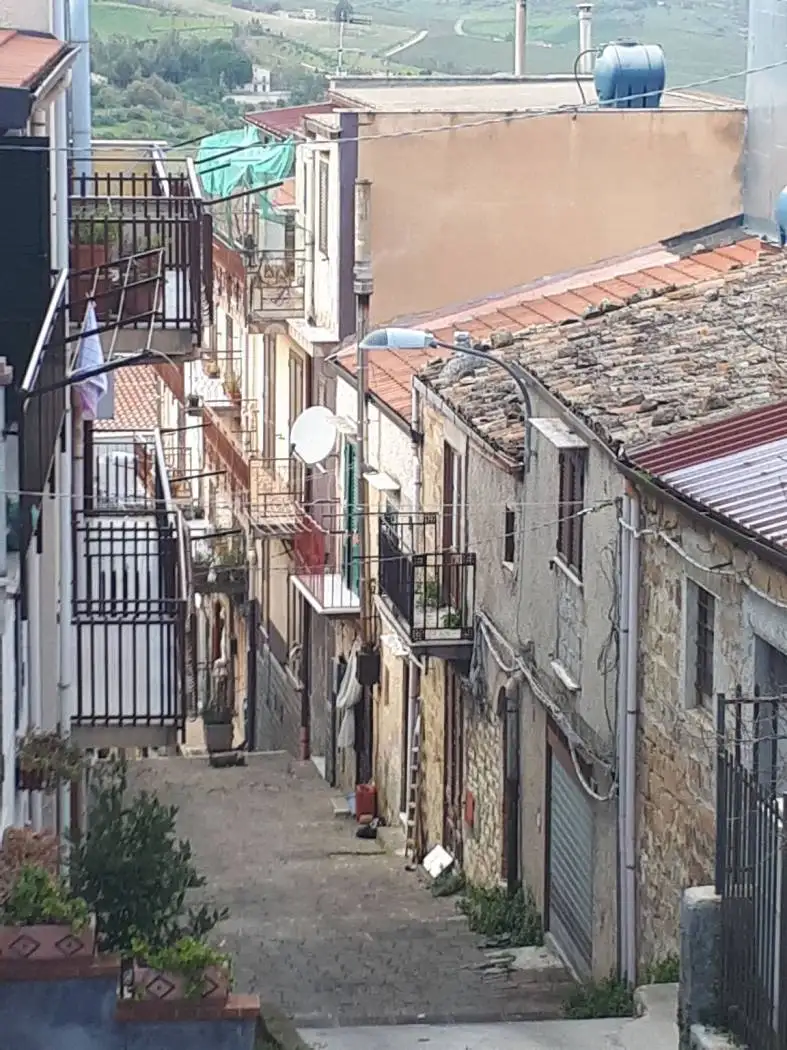 Casa indipendente in vendita a Mezzojuso