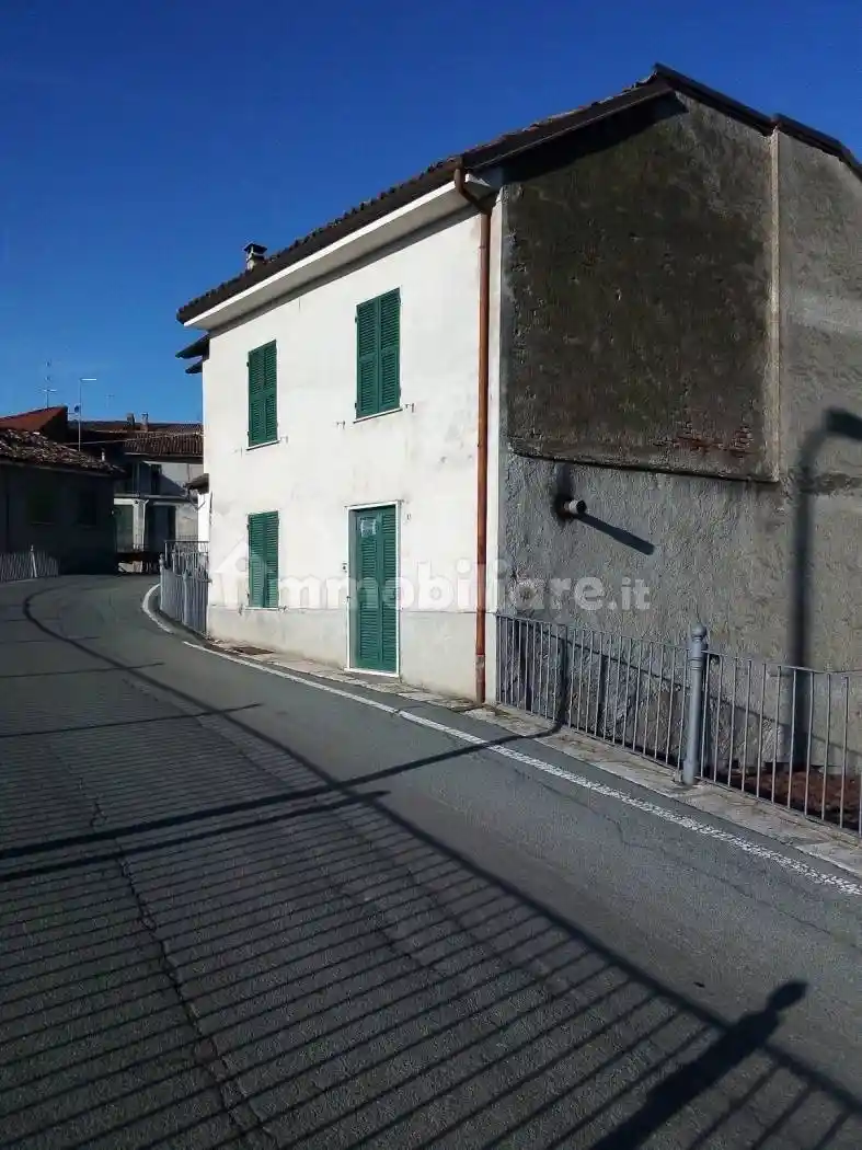 Casa indipendente in vendita a Montaldeo