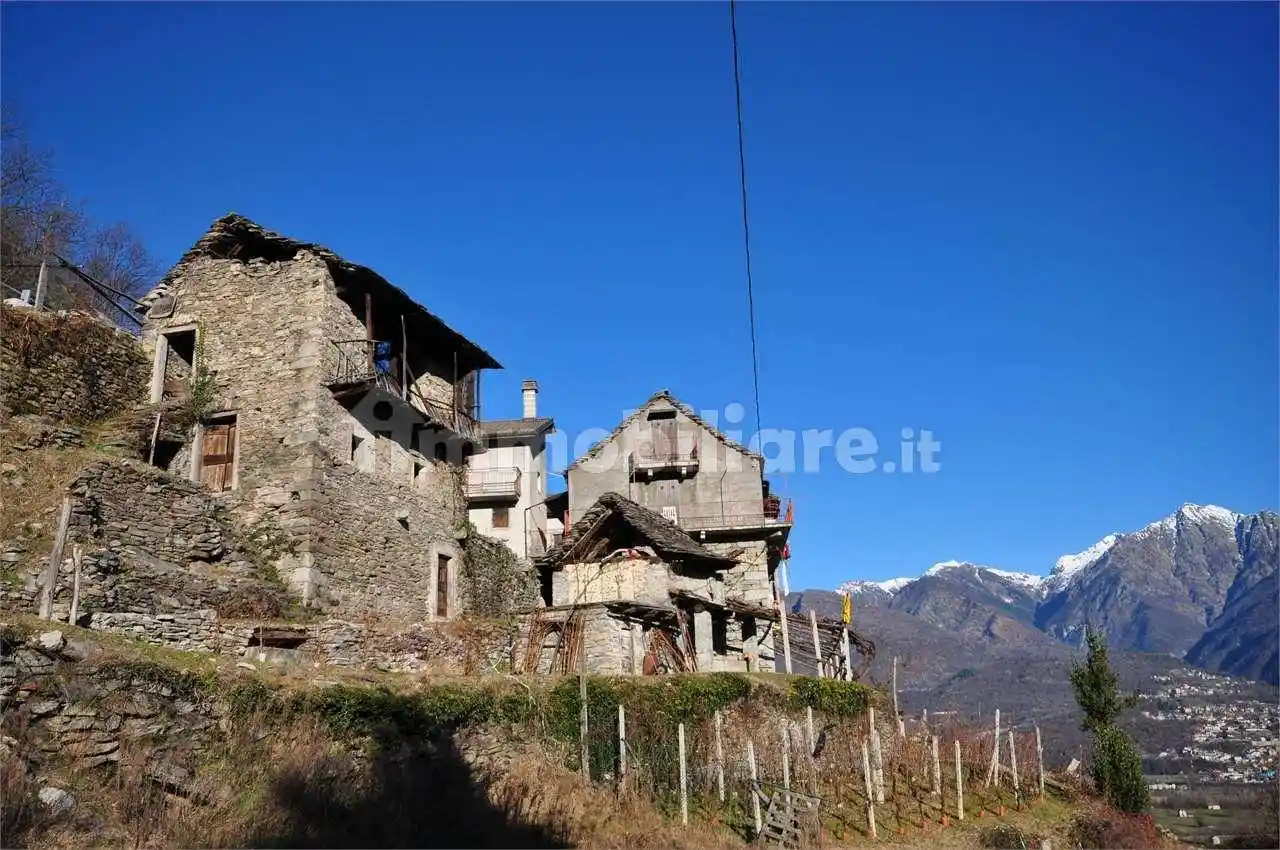 Rustico - Casale in vendita a Crevoladossola