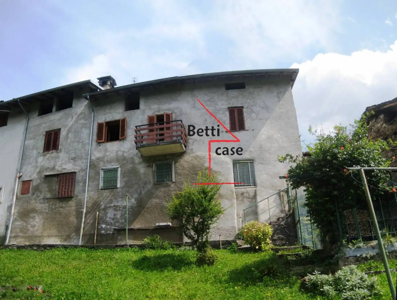 Casa indipendente in vendita a Roncobello