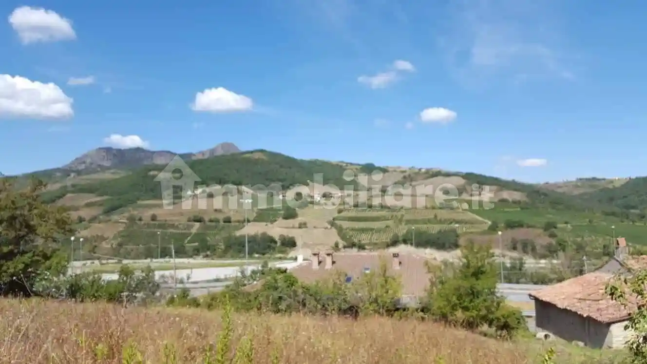 Rustico - Casale in vendita a Travo