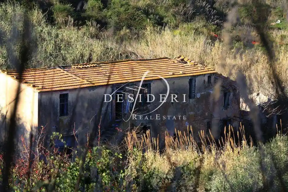 Rustico - Casale in vendita a Castiglione della Pescaia