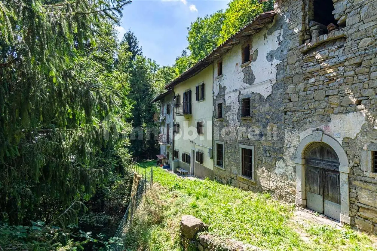 Terratetto plurifamiliare via Martire, Val Brembilla - foto 3