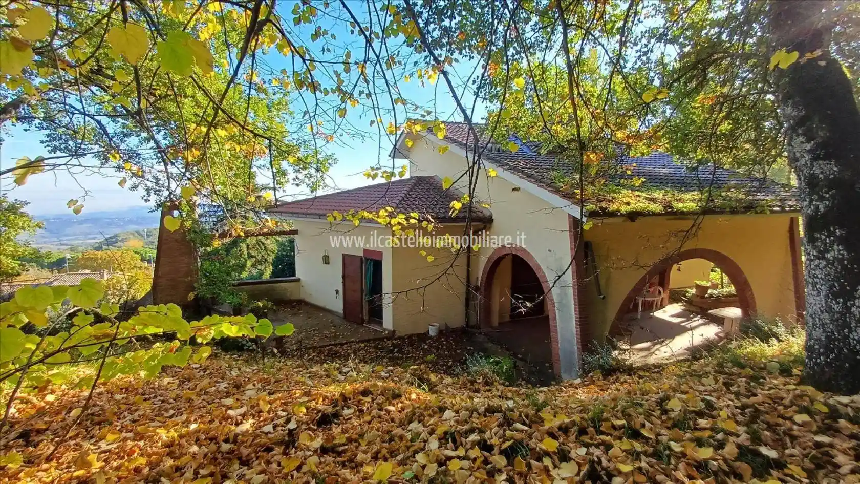 Villa in vendita a Sarteano