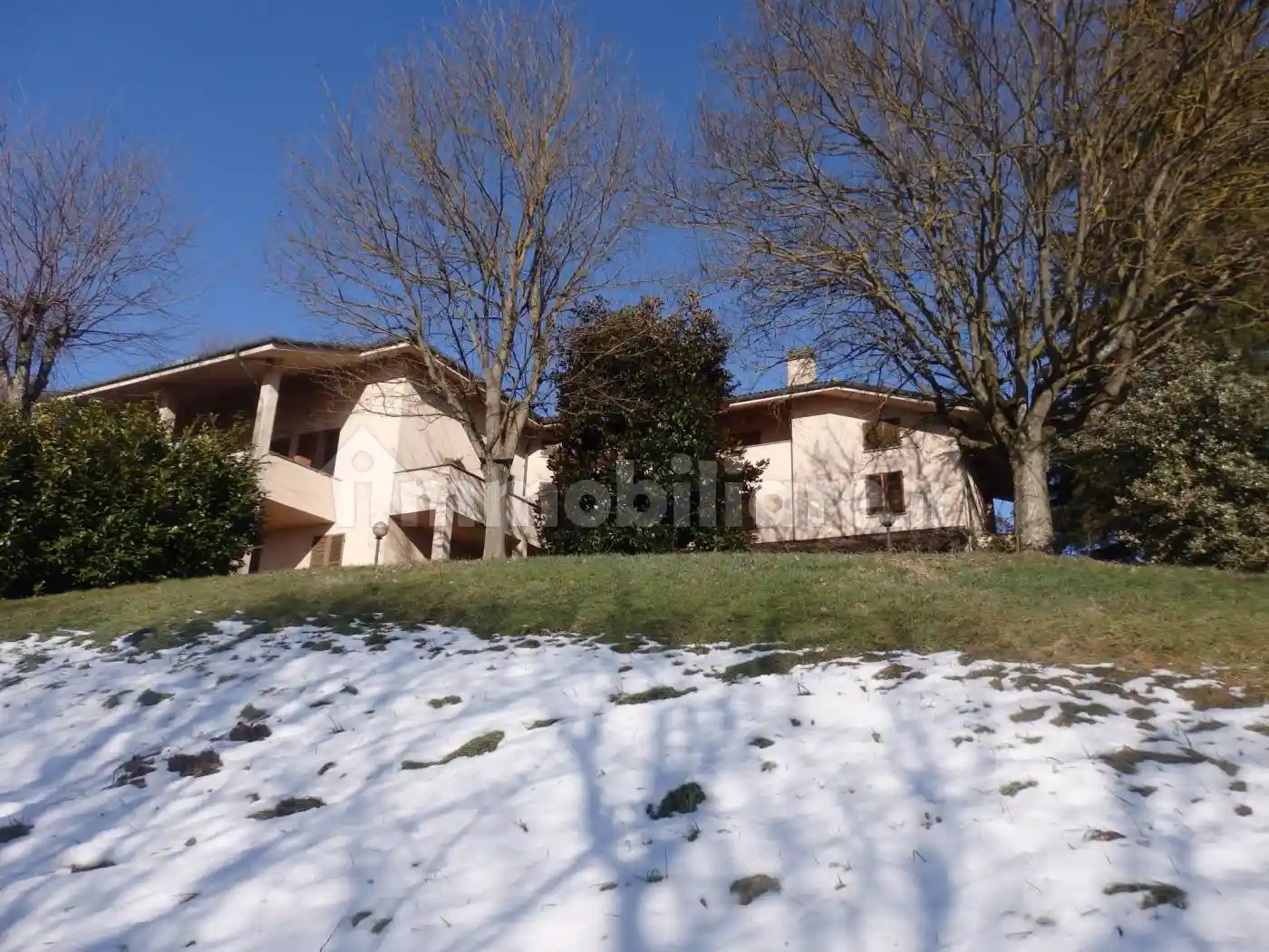 Villa in vendita a Calliano
