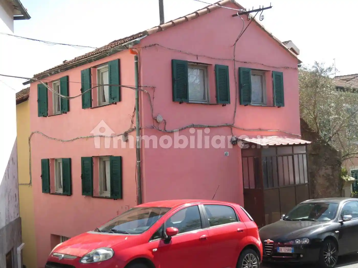 Casa indipendente in vendita a Mignanego