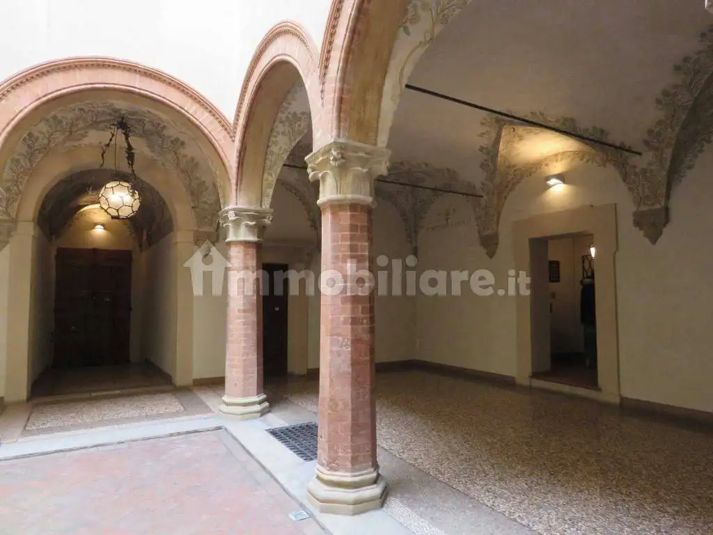 Appartamento in affitto a Bologna