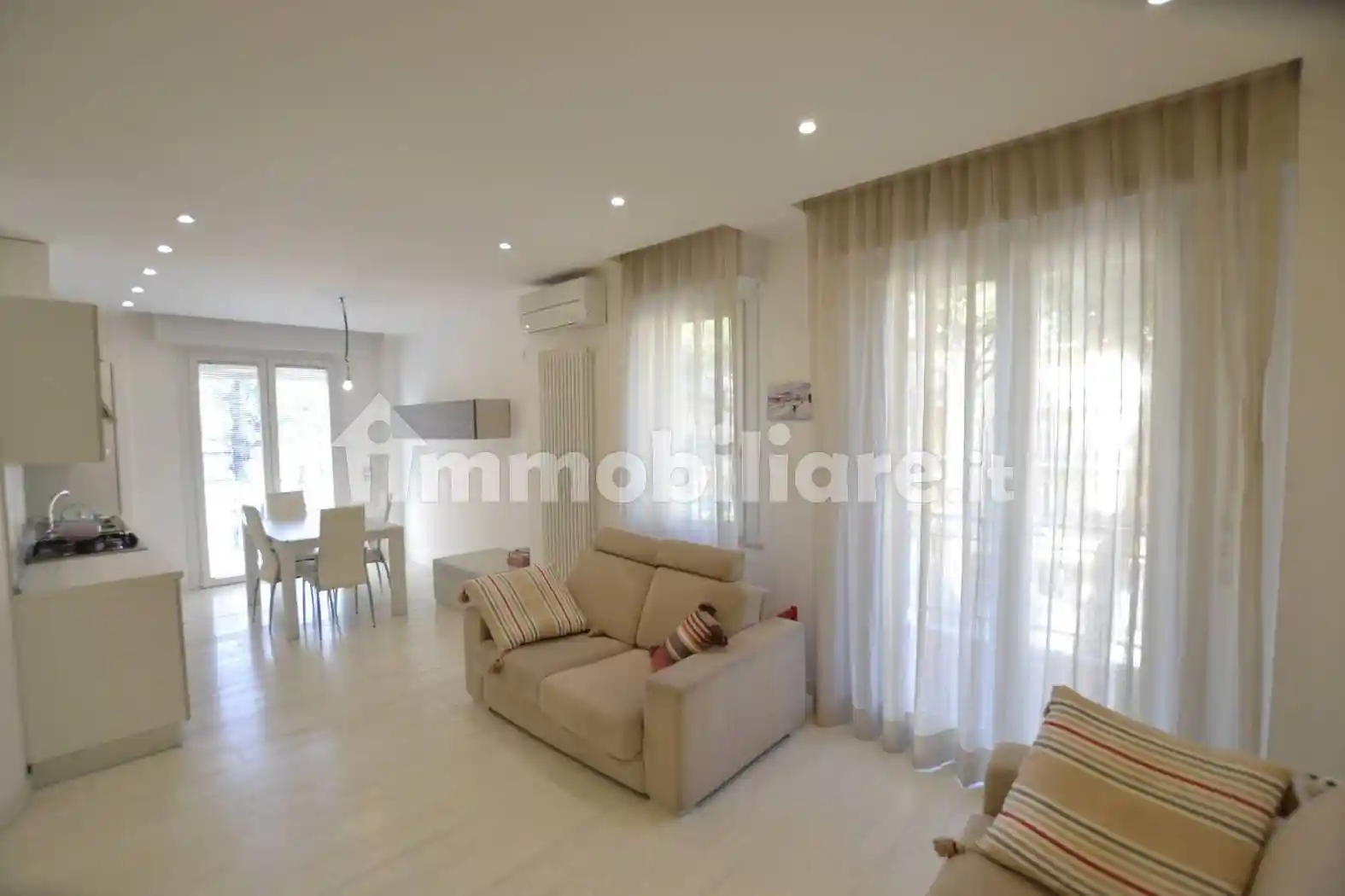 Appartamento in vendita a Riccione