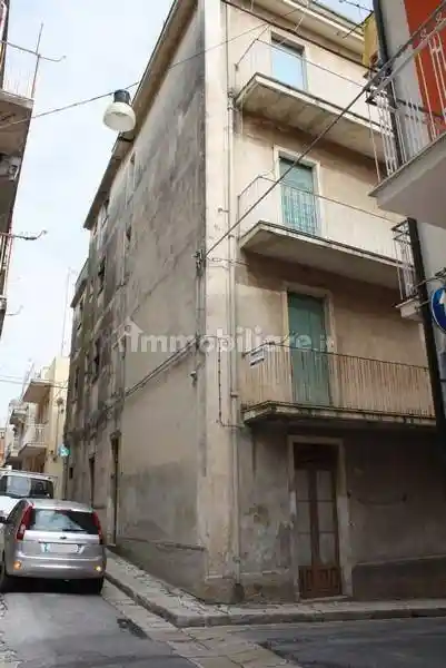 Palazzo - Edificio in vendita a Ragusa