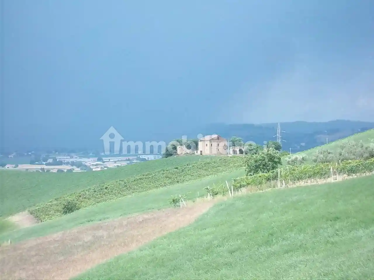 Rustico - Casale in vendita a Montegranaro