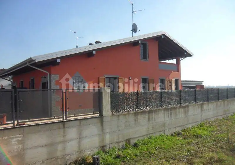 Casa indipendente in vendita a Ticengo