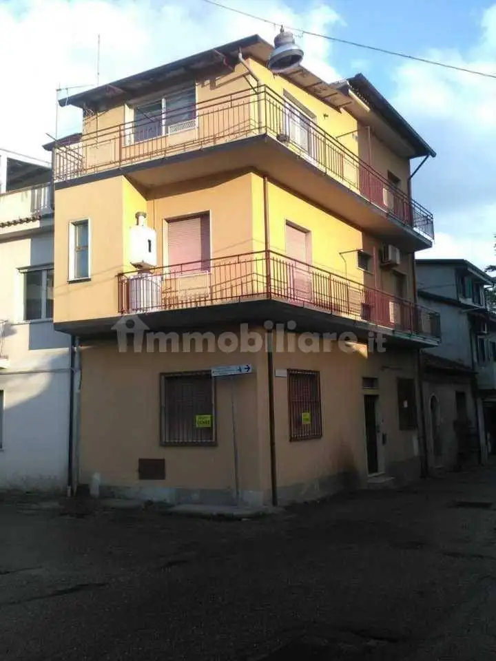 Palazzo - Edificio in vendita a Bovalino