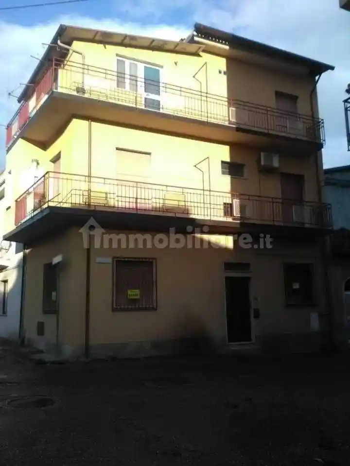 Palazzo - Edificio in Vendita - foto 2