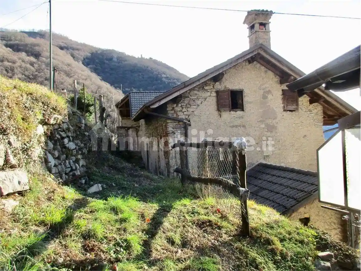 Rustico - Casale in vendita a Rota d'Imagna