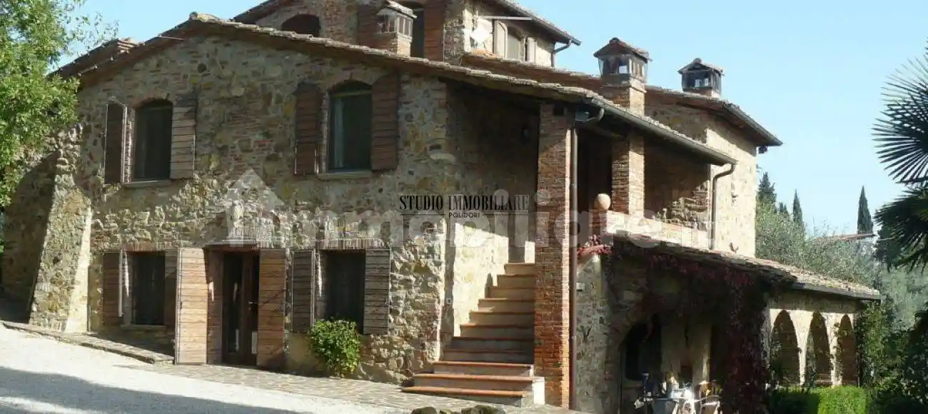 Rustico - Casale in vendita a Lucignano