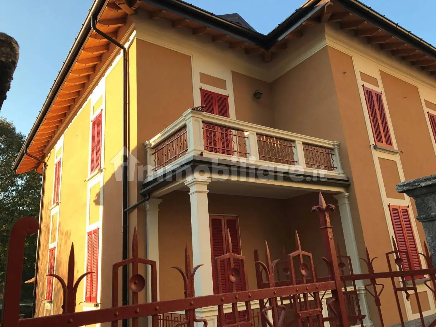 Appartamento in affitto a Laveno-Mombello