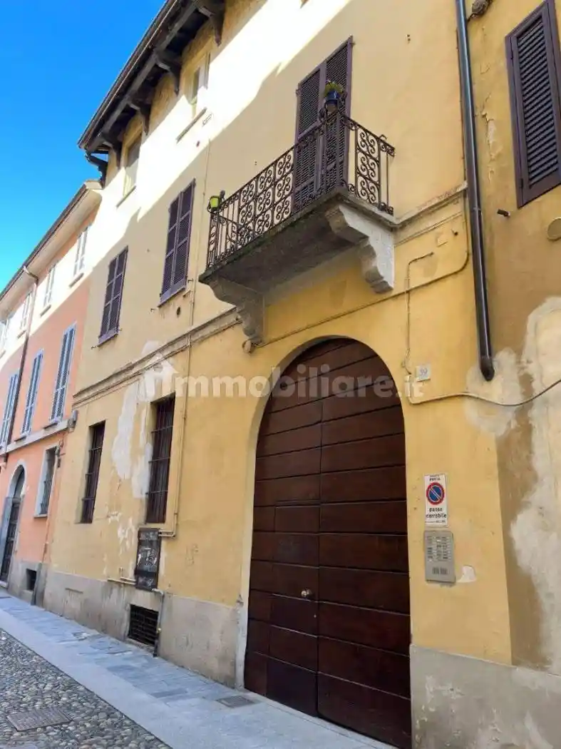 Appartamento in vendita a Pavia