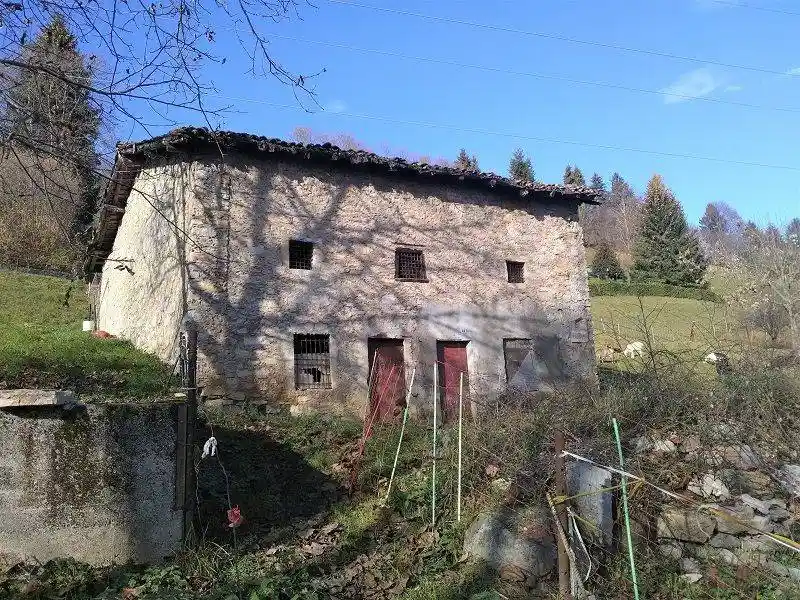 Rustico - Casale in vendita a Premolo