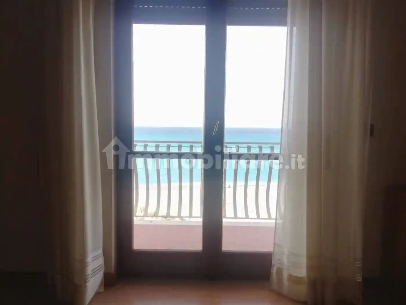 Appartamento in affitto a Falerna