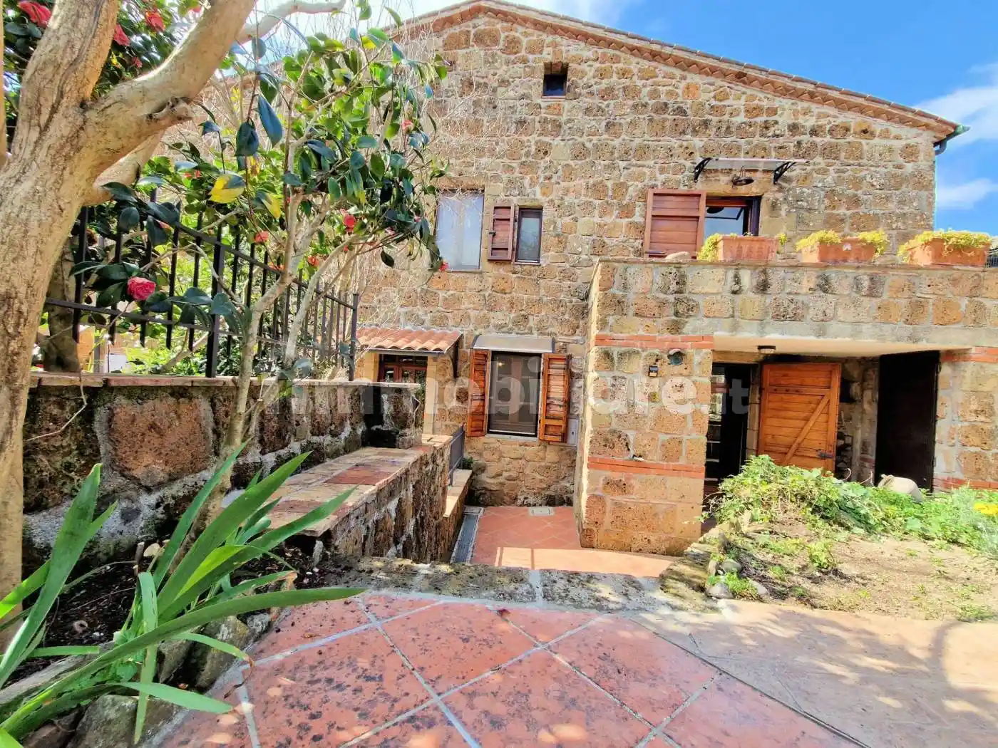 Casa indipendente in vendita a Sorano