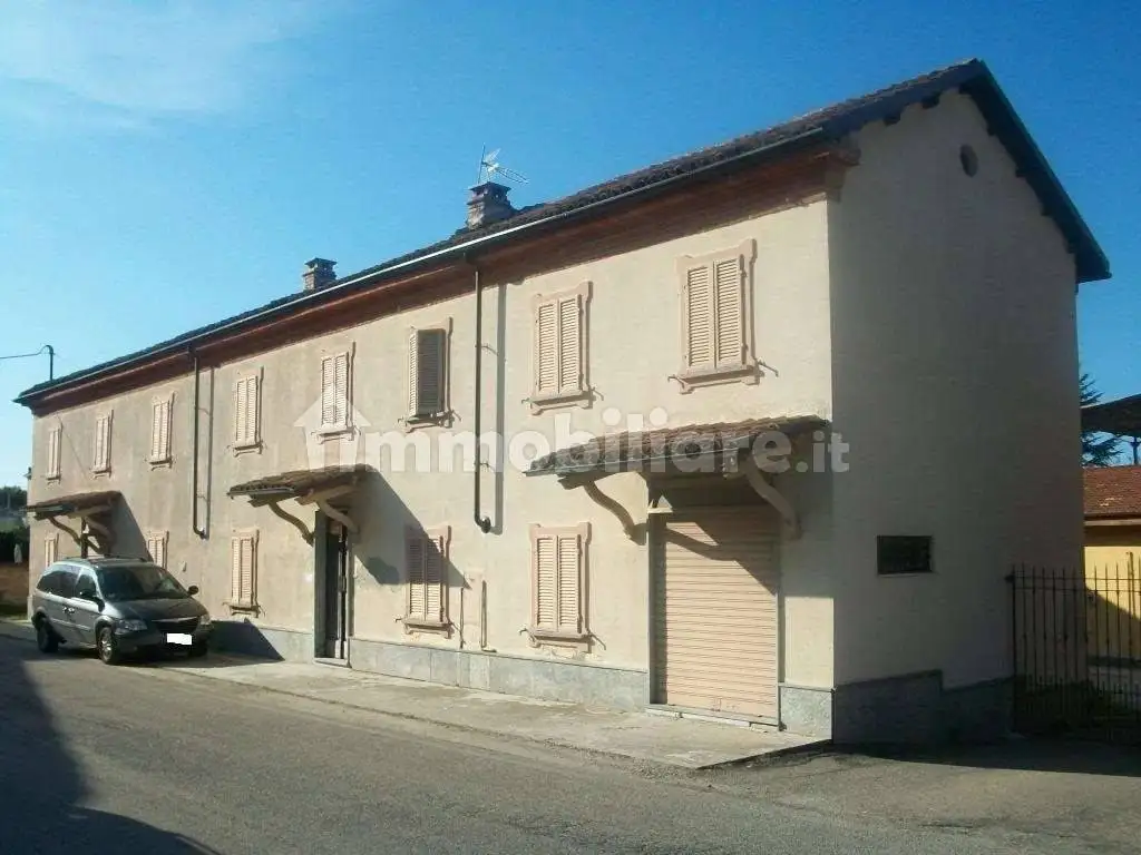 Casa indipendente in vendita a Bruno