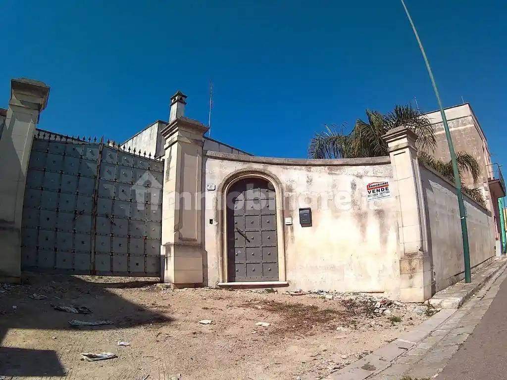 Villa in vendita a Guagnano